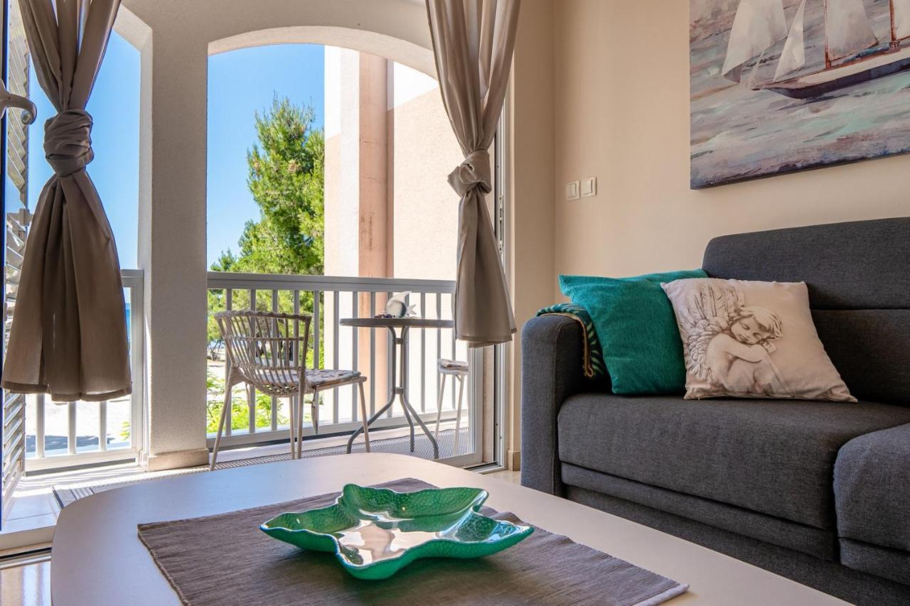 Apartment Sum Mora *