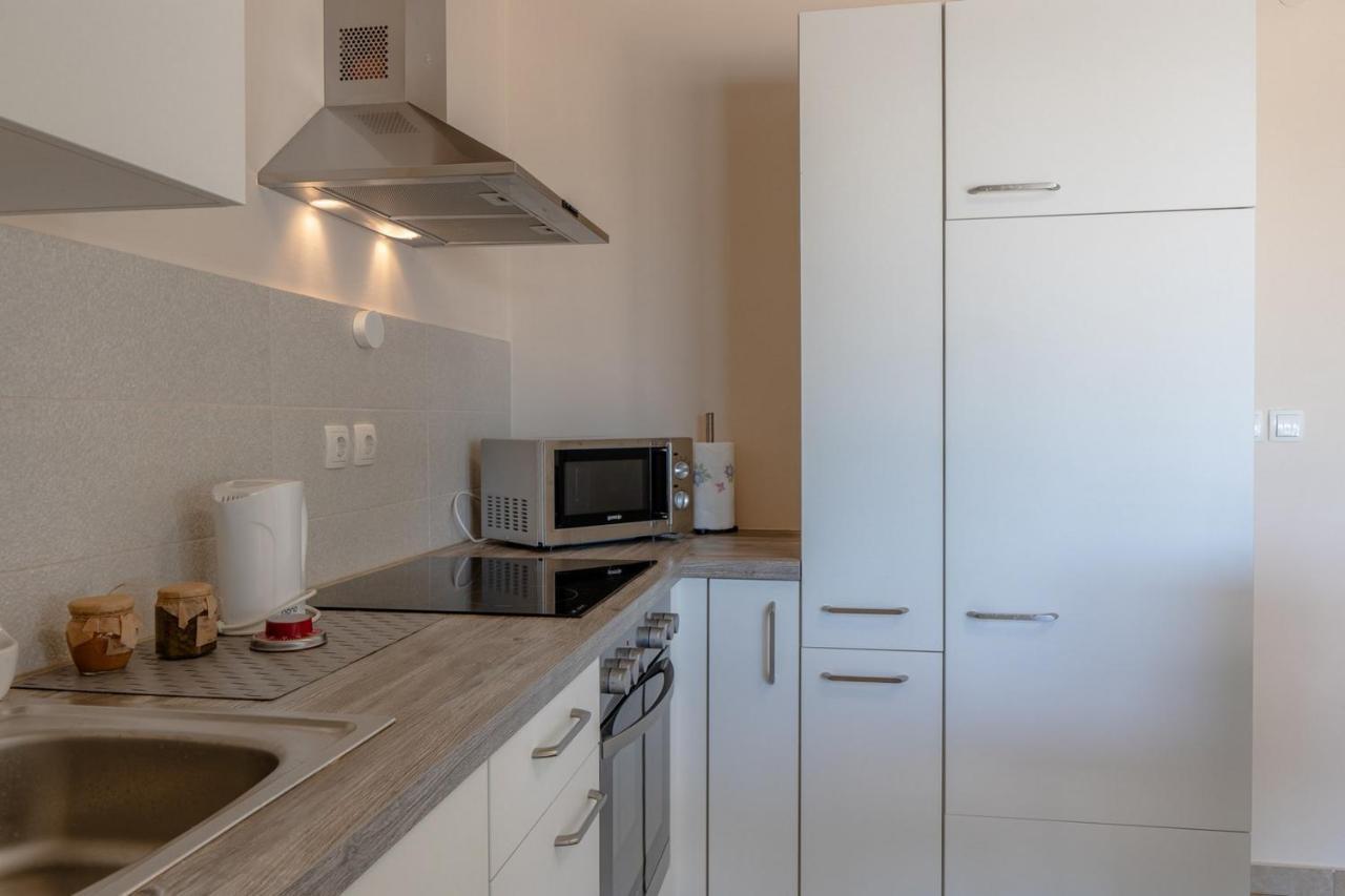Sum Mora Apartment Vir