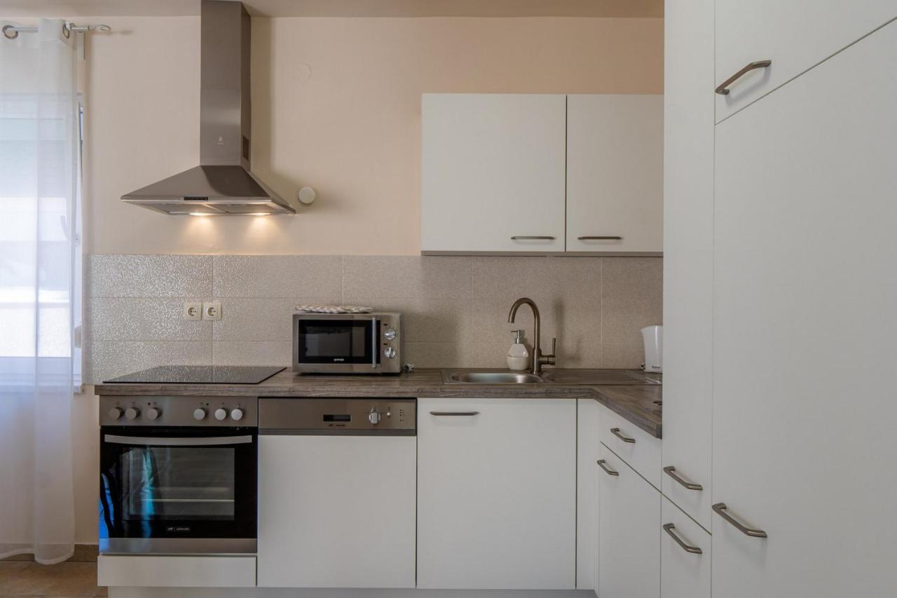 Sum Mora Apartment *