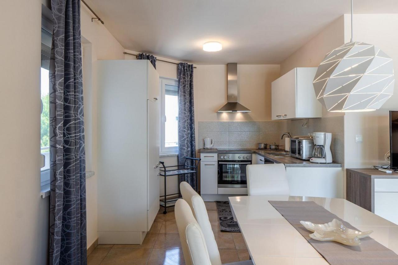 Sum Mora Apartment Vir