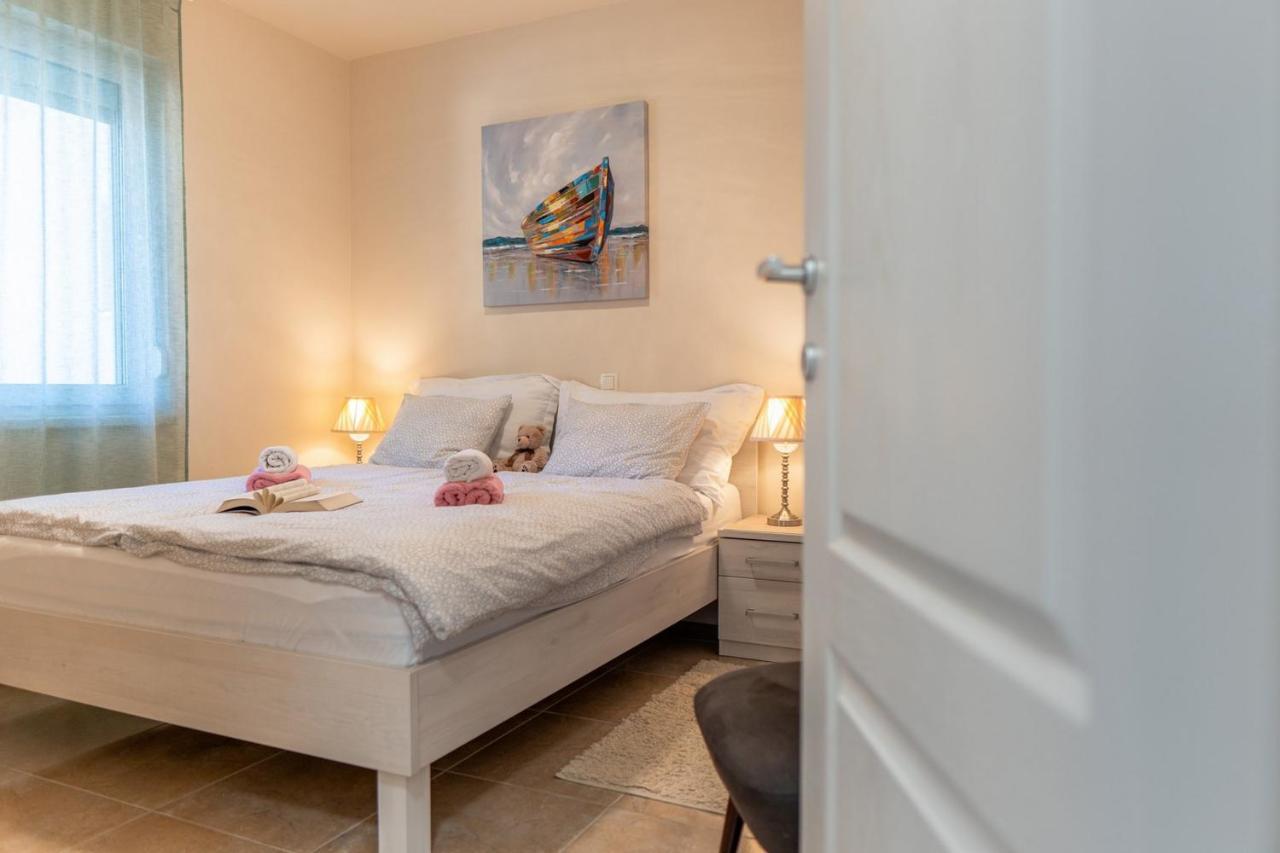 Apartment Sum Mora *